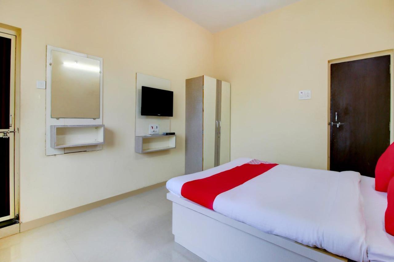 โอโย 64897 เทพคีรี ลอดจ์ Hotel Sailu ภายนอก รูปภาพ
